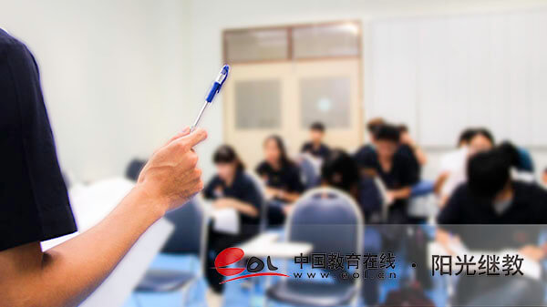 扬州成人高考报名流程是怎样？费用是多少？