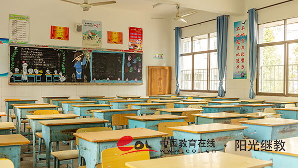 成人高考毕业证书怎么拿？毕业属于什么学历？