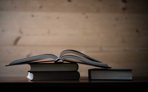 湖南自考的法学考生如何报名？有哪些科目？