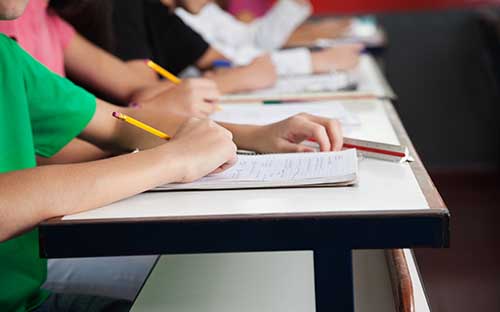 自考报名后有学籍吗？可以考几年？