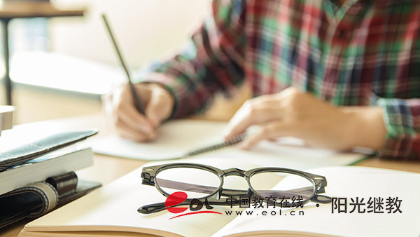 河北自考本科的报名费用是多少？哪些专业好考？