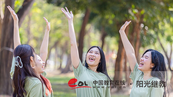 成人自考有学费吗?费用大概是多少? 成人自考有学费吗?费用大概是多少?