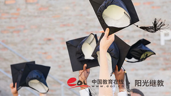 江西自考院校有哪些？报名的学校和专业哪个更重要？