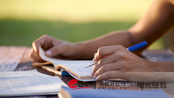 自考的报名条件有哪些?怎么选择专业? 自考的报名条件有哪些?怎么选择专业?